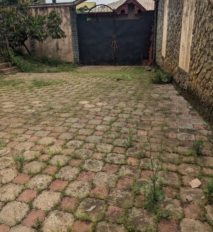 3 Storey Building Mendong Yaounde For Sale