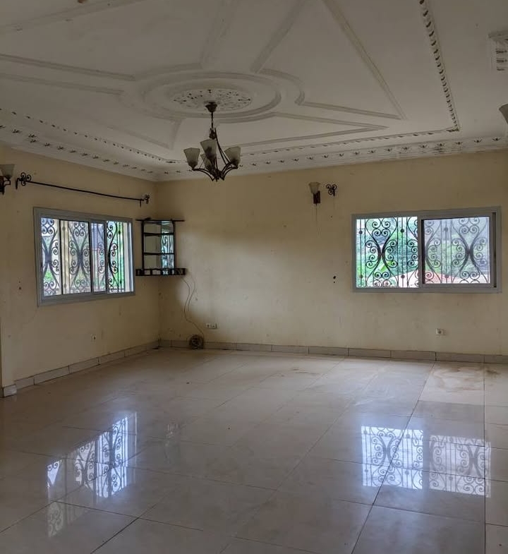 3 Storey Building Mendong Yaounde For Sale