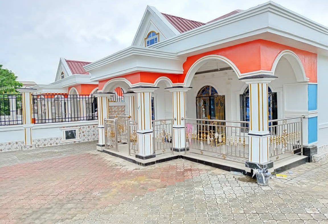 2 Beautiful Villas in Kribi, Cameroon - Exceptional Opportunity