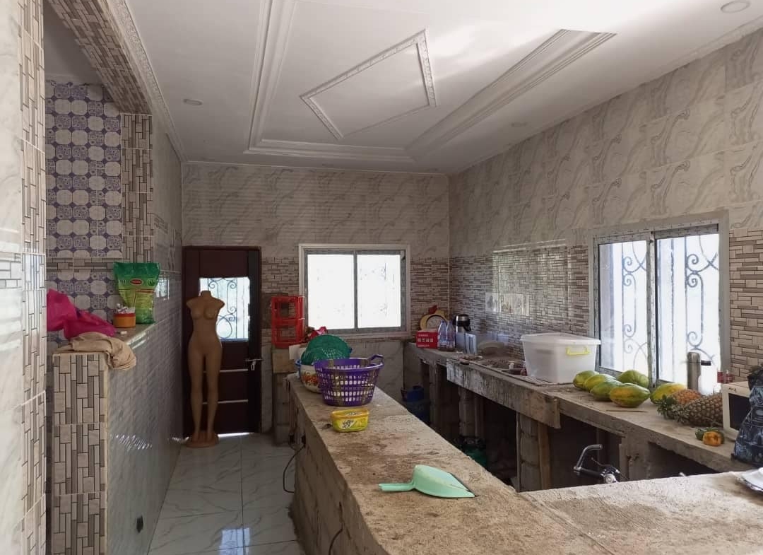 Spacious Property for Sale in Yaoundé – Nkoabang